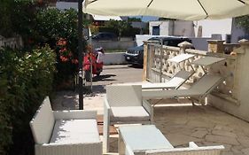 21mq Suite Home Petrolla